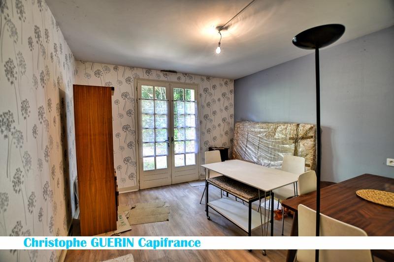 Maison - 220 m² - 10 pièces