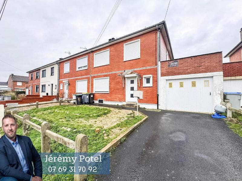 Maison - 81 m² - 5 pièces