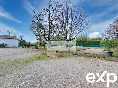 Maison - 250 m² - 13 pièces