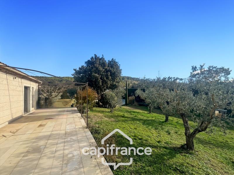 Maison - 203 m² - 6 pièces