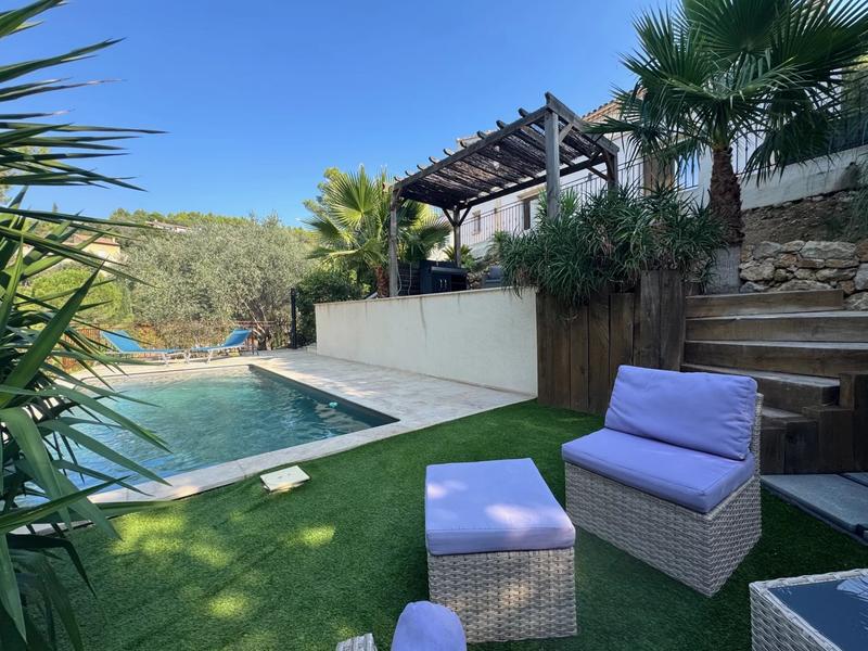 Maison - 178 m² - 6 pièces