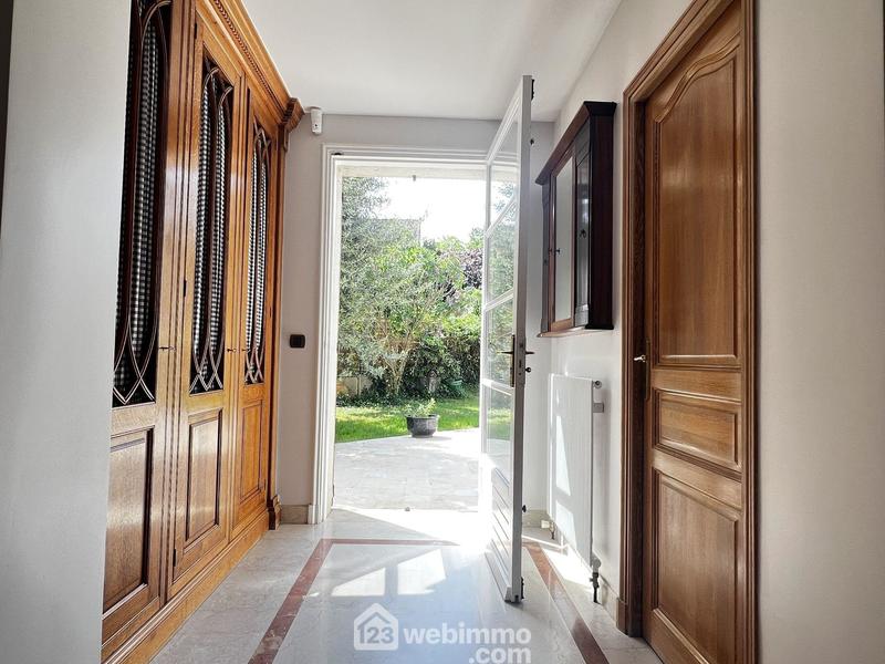 Maison - 190 m² - 6 pièces