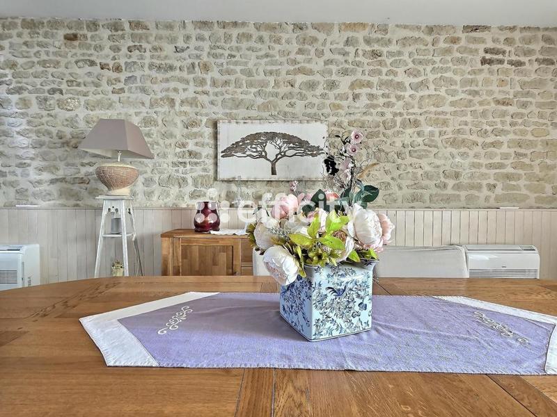 Maison - 204 m² - 6 pièces