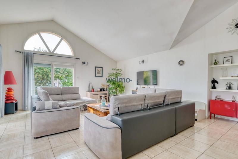 Maison - 176 m² - 6 pièces