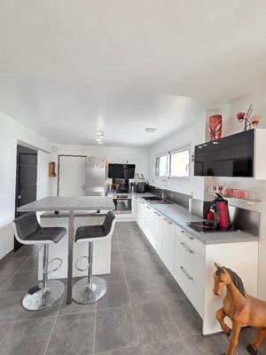 Maison - 103 m² - 5 pièces