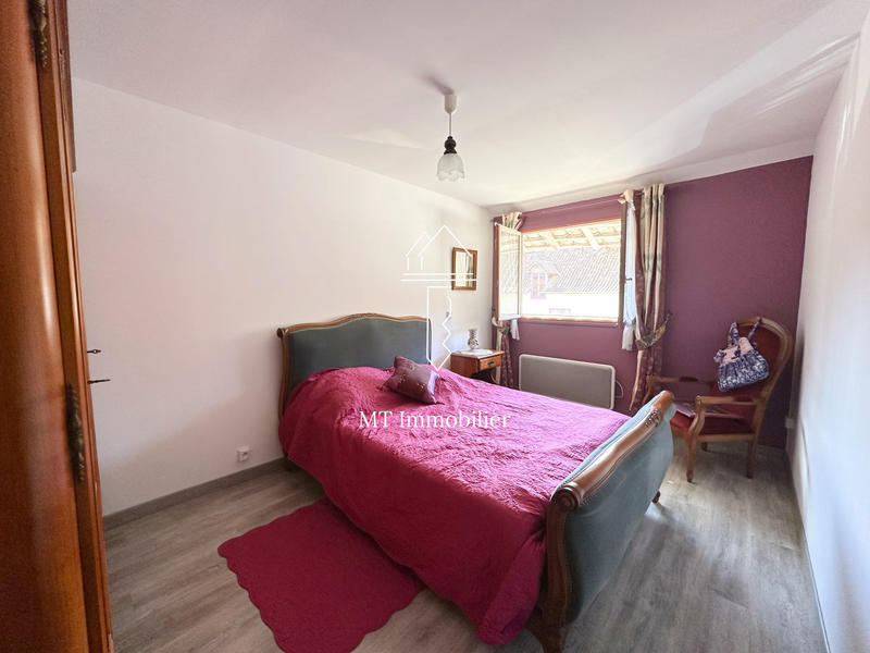 Maison - 376 m² - 14 pièces