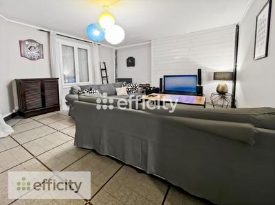 Maison - 163 m² - 7 pièces