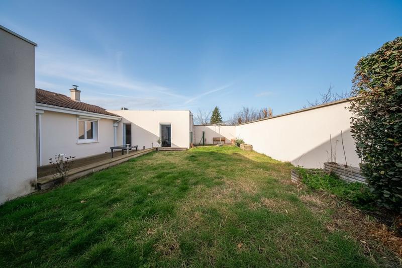 Maison - 121 m² - 5 pièces