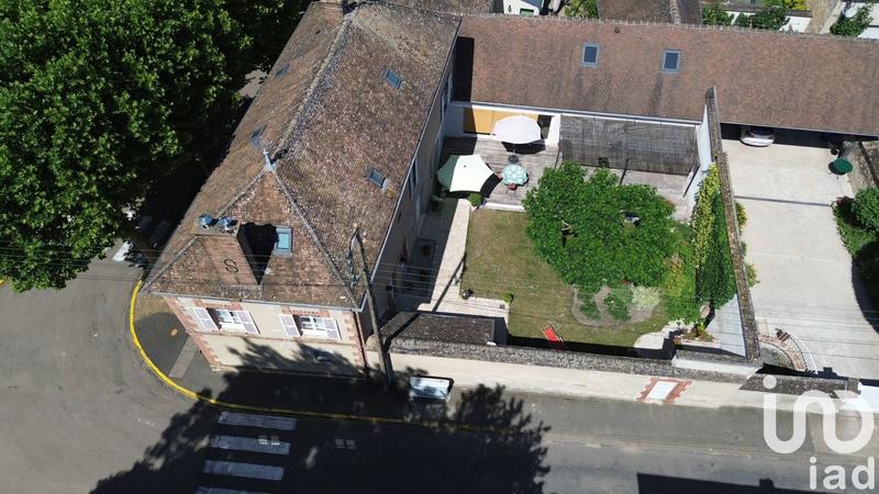 Maison - 270 m² - 7 pièces