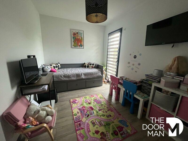 Demeure - 148 m² - 8 pièces