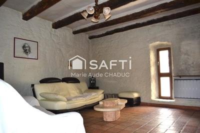 Maison - 210 m² - 8 pièces