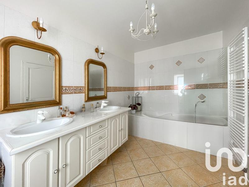 Maison - 175 m² - 6 pièces