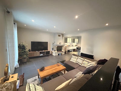 Maison - 146 m² - 6 pièces