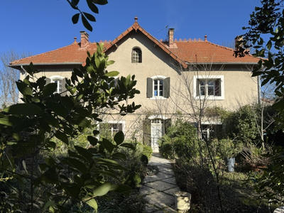 Maison de village - 149 m² - 8 pièces