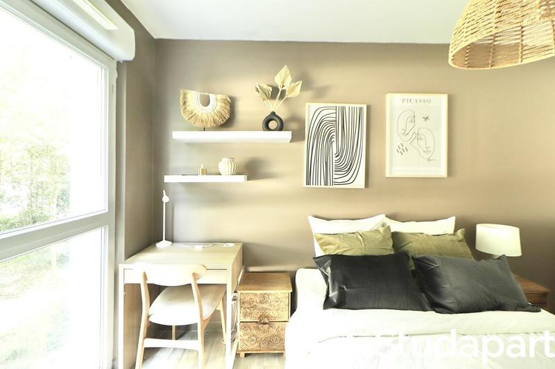 Chambre - 10 m² - 1 pièce