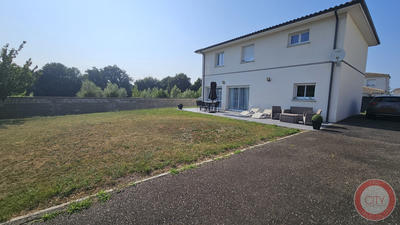 Maison contemporaine - 144 m² - 6 pièces