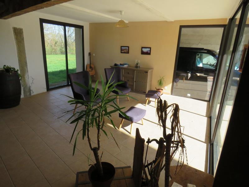 Maison - 280 m² - 8 pièces