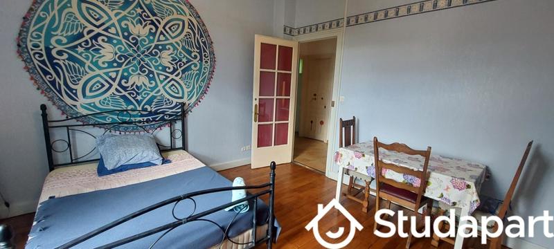 Chambre - 14 m² - 1 pièce