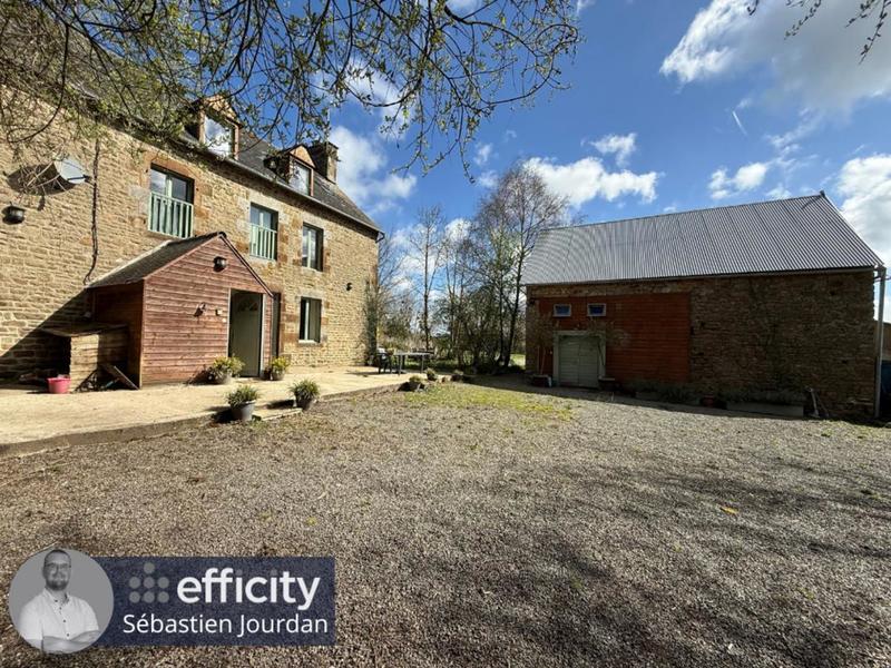 Maison - 448 m² - 19 pièces