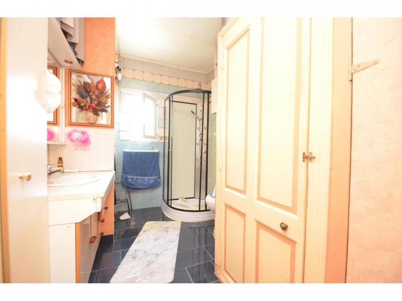 Maison - 252 m² - 14 pièces