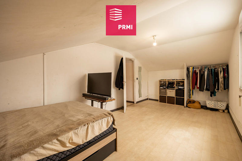 Maison - 218 m² - 8 pièces