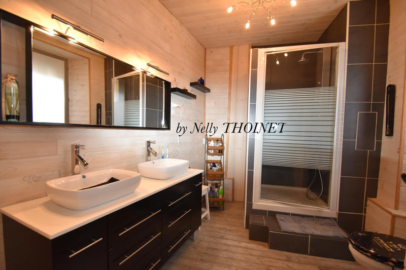 Maison - 167 m² - 6 pièces