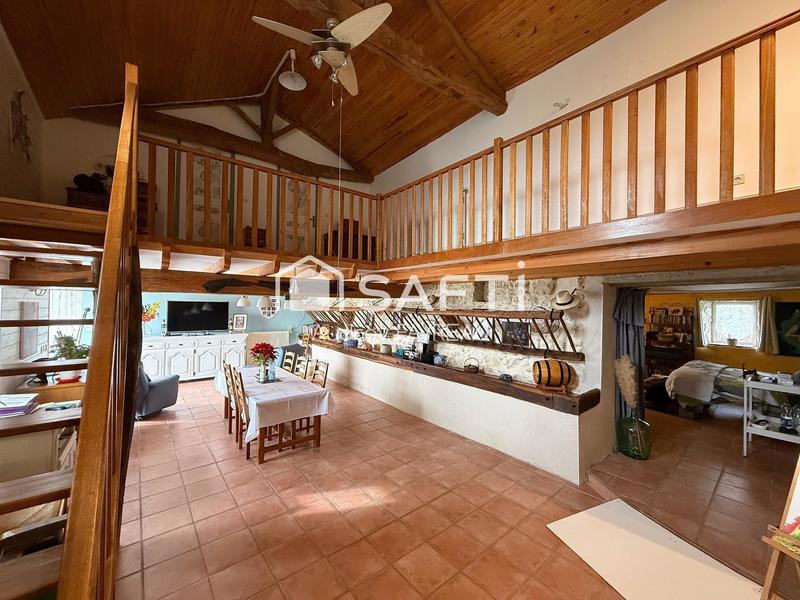 Maison - 182 m² - 6 pièces