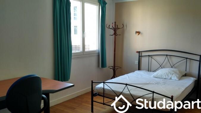 Chambre - 15 m² - 1 pièce