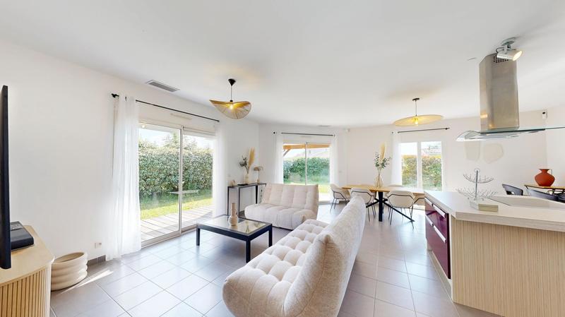 Maison - 121 m² - 5 pièces