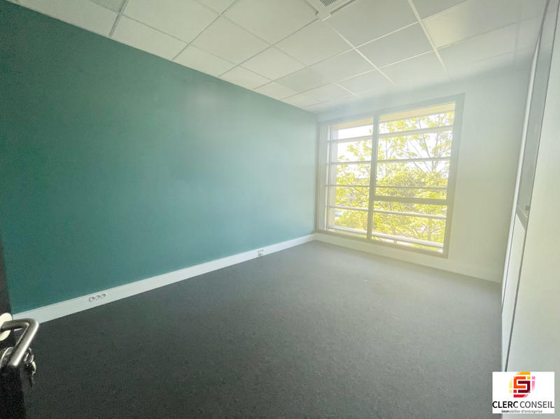 Bureau - 229 m²
