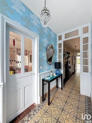 Maison - 263 m² - 10 pièces