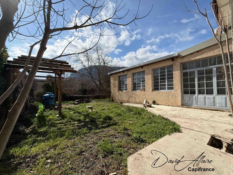 Loft - 175 m² - 1 pièce