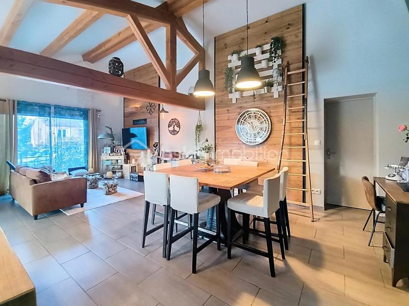 Maison - 114 m² - 5 pièces