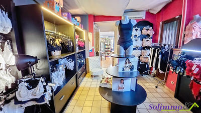 Fonds de commerce - Magasins - 200 m²