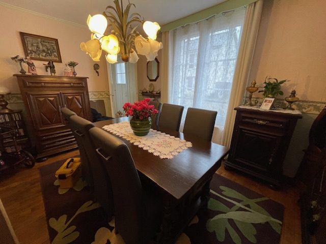 Maison - 98 m² - 6 pièces