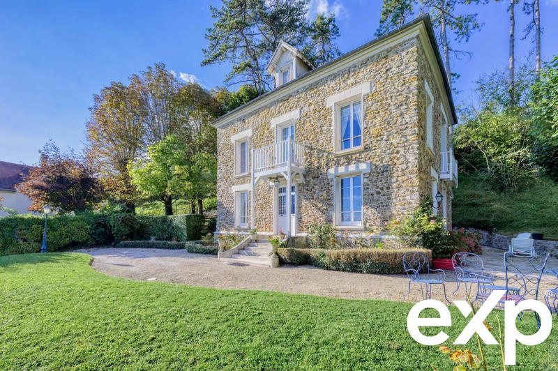 Maison - 196 m² - 7 pièces