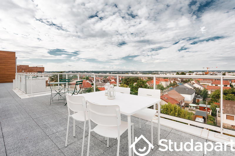 Chambre - 10 m² - 1 pièce