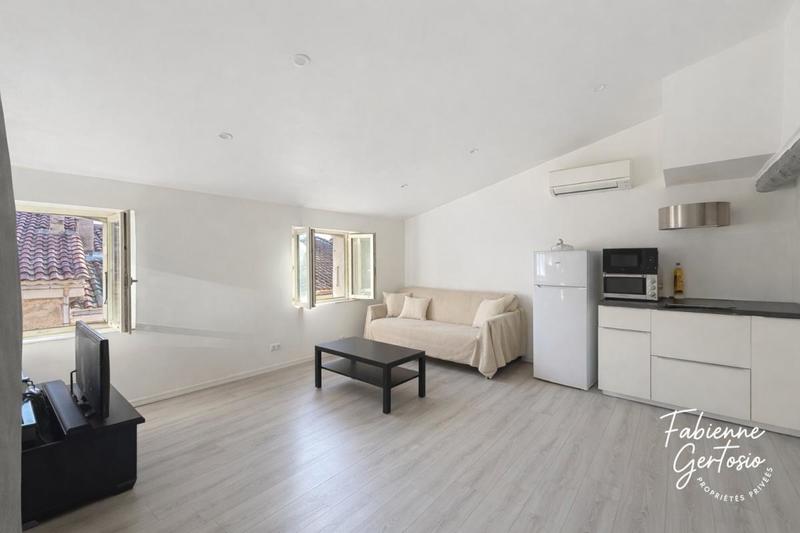 Maison - 110 m² - 8 pièces