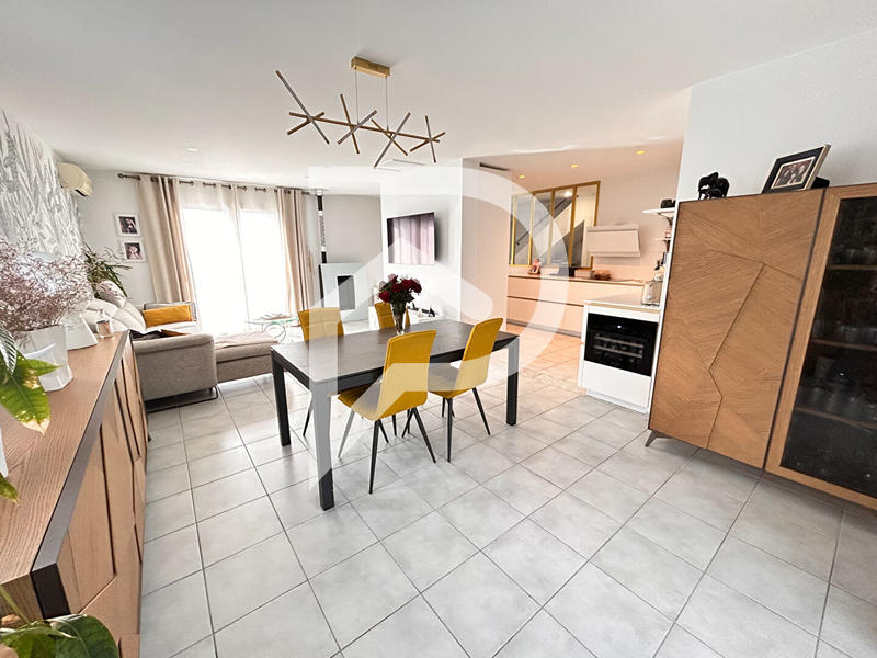 Maison - 128 m² - 5 pièces