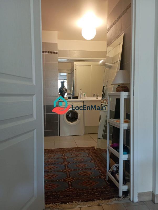 Studio - 30 m² - 1 pièce