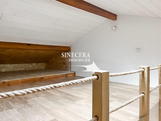 Maison - 170 m² - 8 pièces