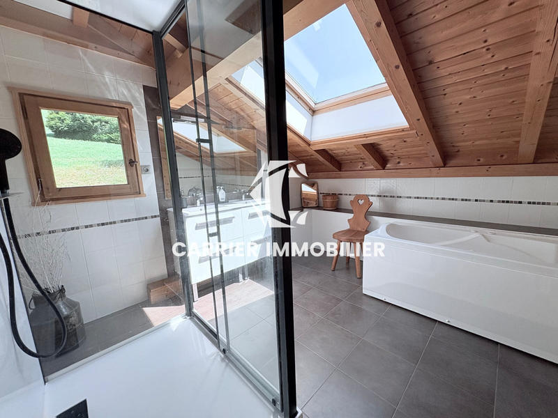 Châlet - 205 m² - 12 pièces