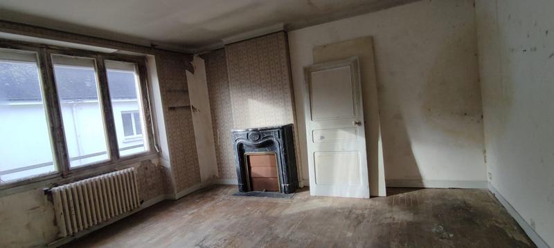 Maison - 99 m² - 6 pièces