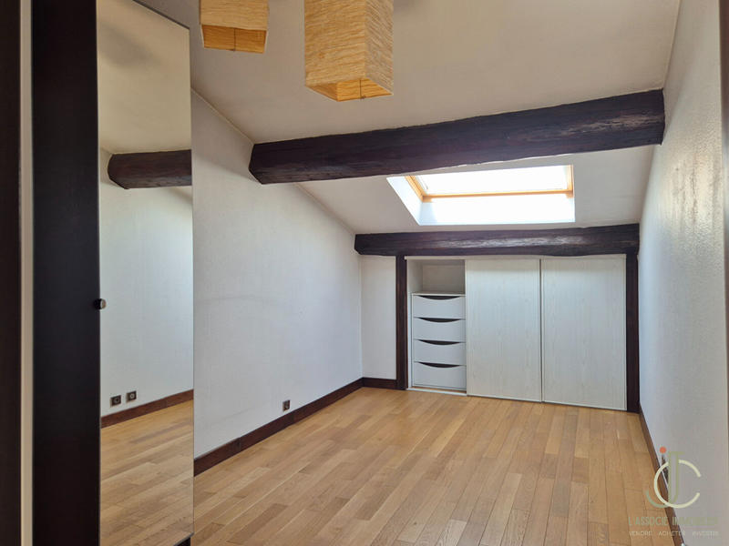 Appartement - 106 m² - 4 pièces