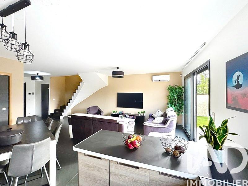Maison - 122 m² - 7 pièces