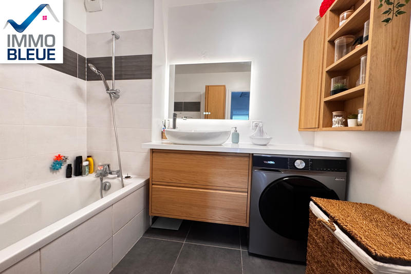 Appartement - 70 m² - 4 pièces