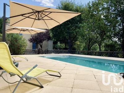 Maison - 204 m² - 8 pièces