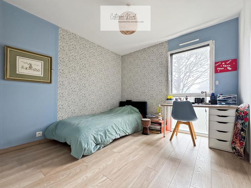 Maison - 177 m² - 9 pièces