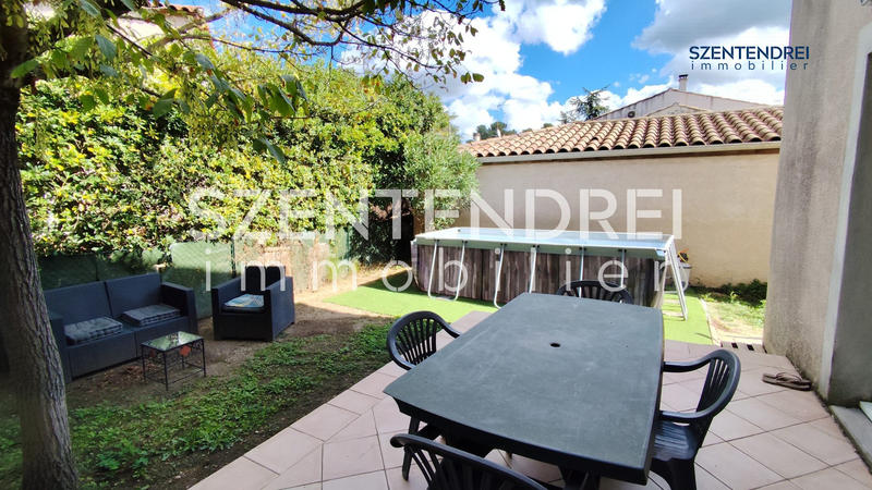 Maison traditionnelle - 98 m² - 4 pièces