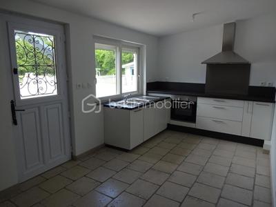 Maison - 104 m² - 4 pièces
